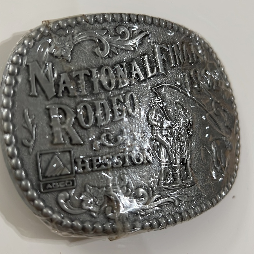 NEW National Finals Rodeo NFR 1992 Hesston Belt Buckle Western Cowboy Collector - Picture 3 of 4